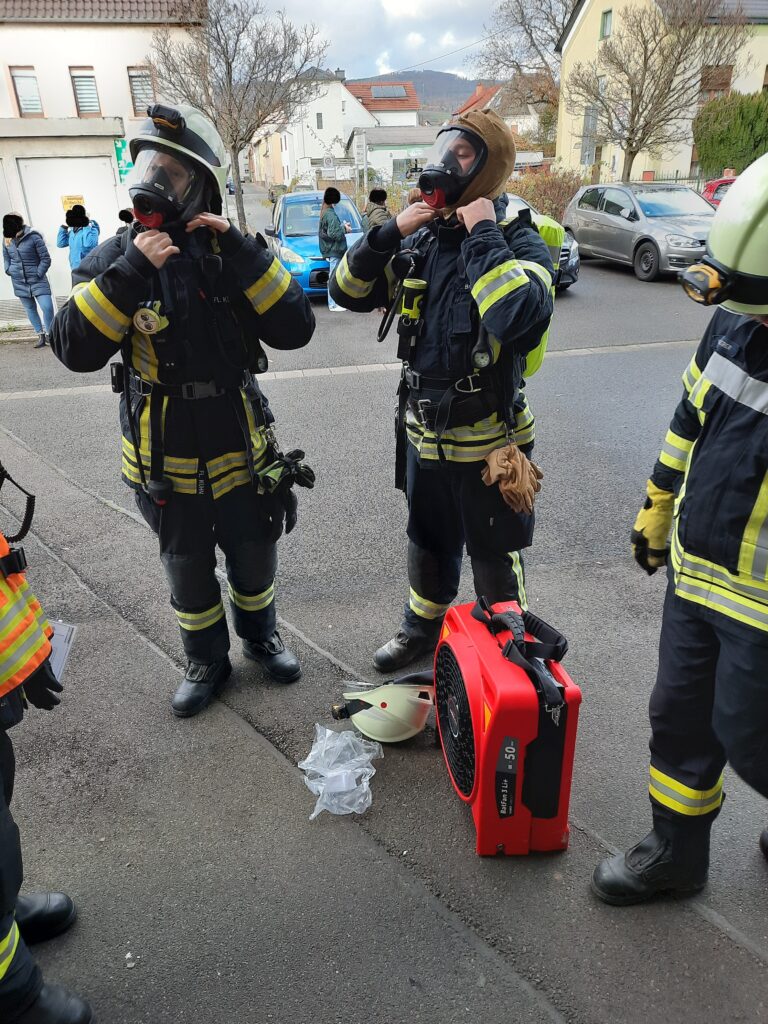 Presseinformation 26/2022 Chemische Reaktion löst Brandmeldeanlage aus